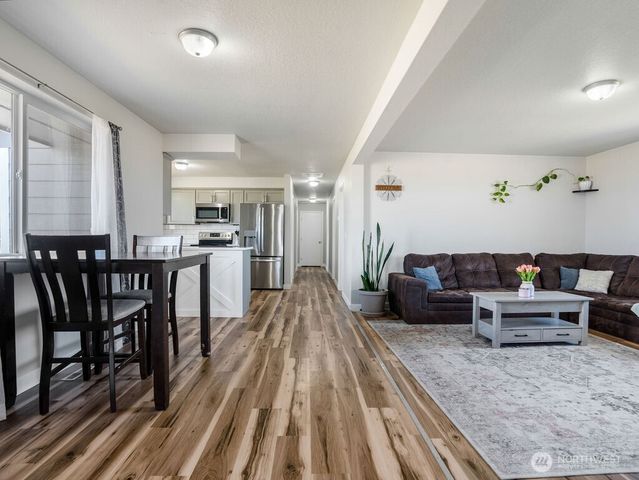 13576 NE Road 10, Moses Lake, WA 98837