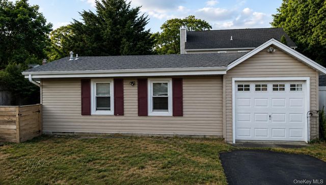 222 S. Dunton Avenue, East Patchogue, NY 11772