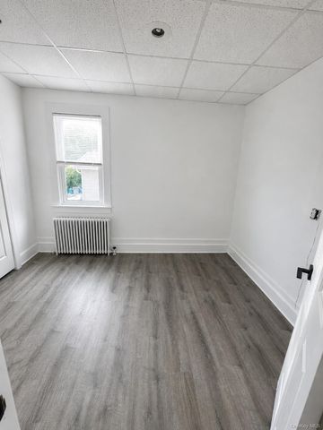 222 S. Dunton Avenue, East Patchogue, NY 11772