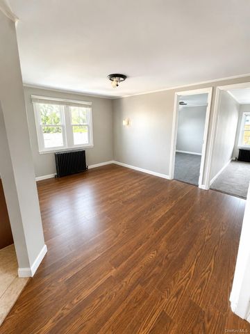 222 S. Dunton Avenue, East Patchogue, NY 11772