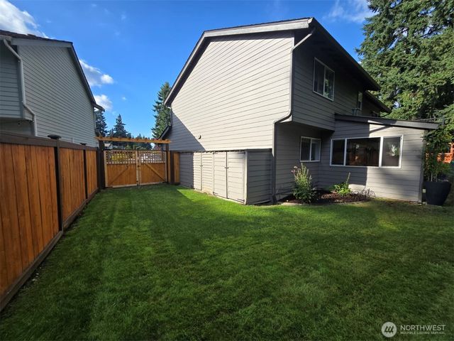 17319 87th Avenue Ct E, Puyallup, WA 98375