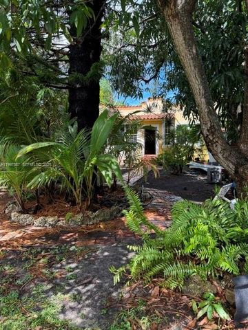 2953 SW 17 St, Miami, FL 33145