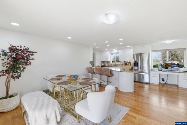 5750 Macleay Rd SE, Salem, OR 97317