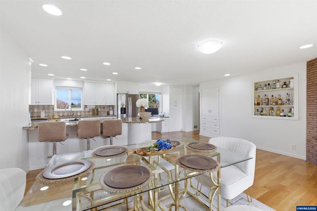 5750 Macleay Rd SE, Salem, OR 97317