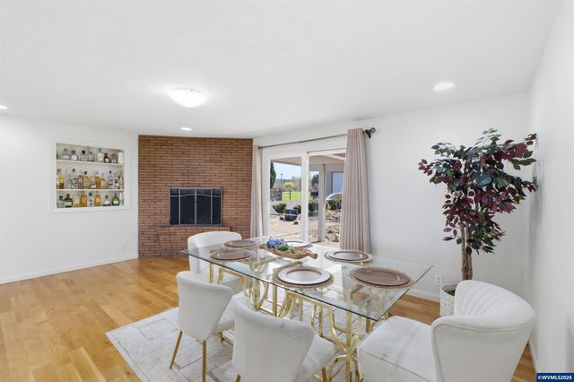 5750 Macleay Rd SE, Salem, OR 97317