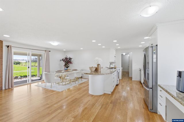 5750 Macleay Rd SE, Salem, OR 97317