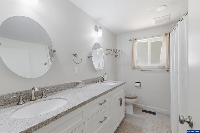 5750 Macleay Rd SE, Salem, OR 97317