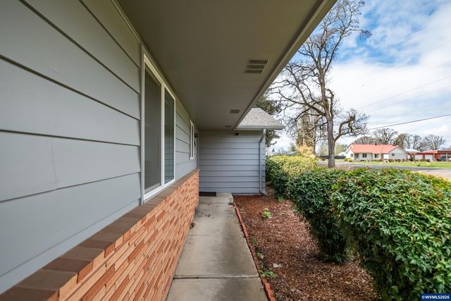 5750 Macleay Rd SE, Salem, OR 97317