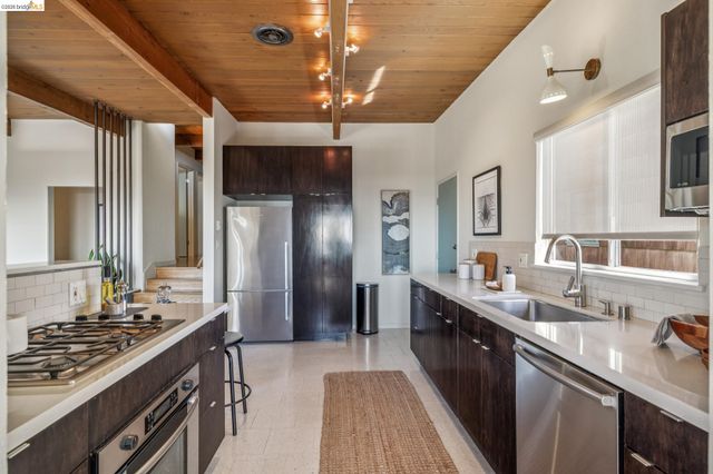 148 Highland Blvd, Kensington, CA 94708