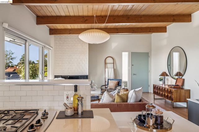 148 Highland Blvd, Kensington, CA 94708