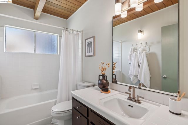 148 Highland Blvd, Kensington, CA 94708