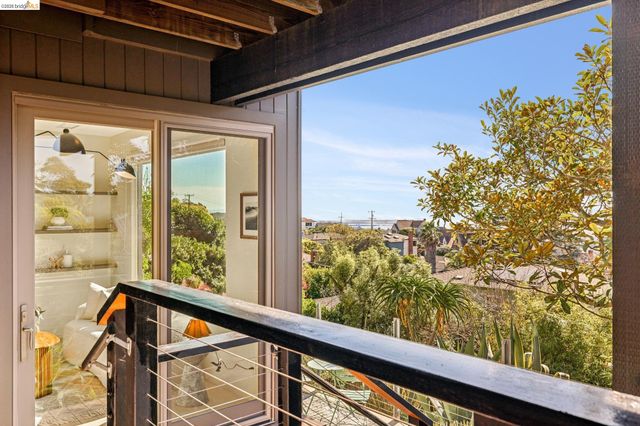 148 Highland Blvd, Kensington, CA 94708