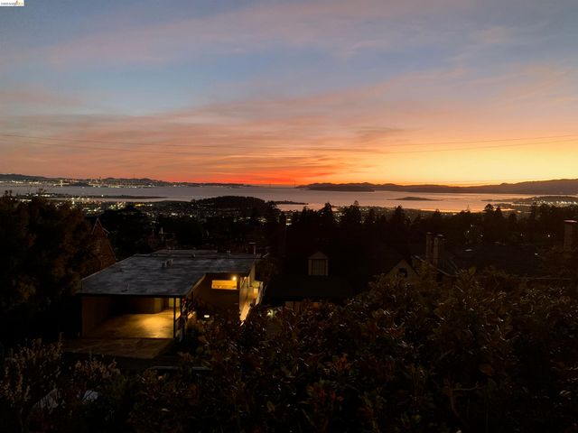 148 Highland Blvd, Kensington, CA 94708