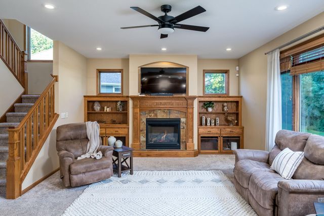 113 Oak Marsh Drive, Mankato, MN 56001
