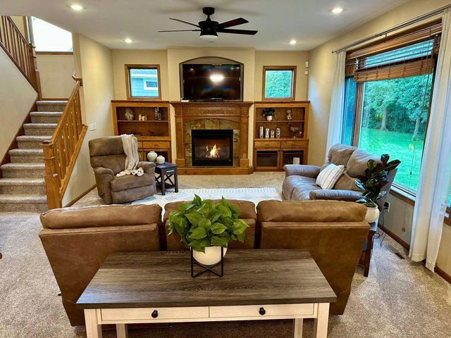 113 Oak Marsh Drive, Mankato, MN 56001