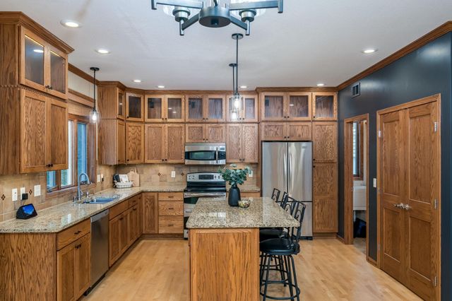113 Oak Marsh Drive, Mankato, MN 56001