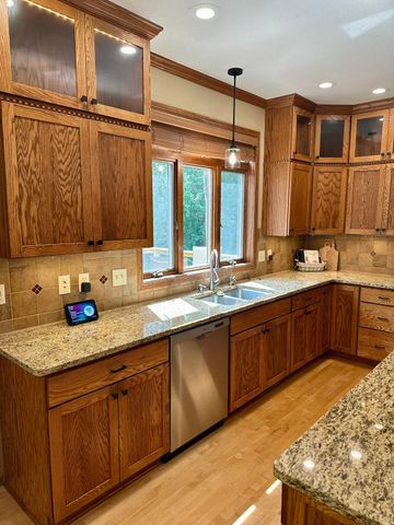 113 Oak Marsh Drive, Mankato, MN 56001