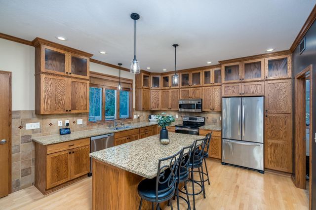 113 Oak Marsh Drive, Mankato, MN 56001