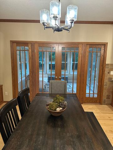 113 Oak Marsh Drive, Mankato, MN 56001