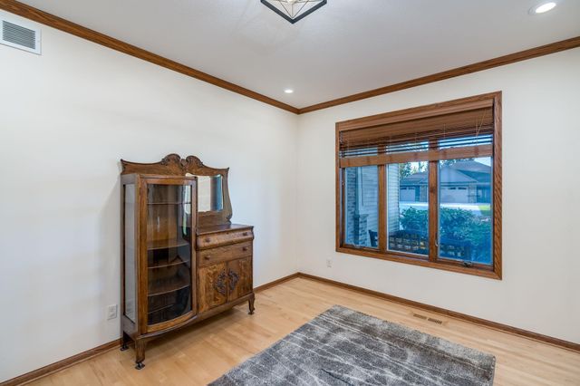 113 Oak Marsh Drive, Mankato, MN 56001