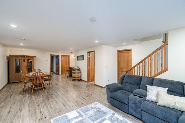 113 Oak Marsh Drive, Mankato, MN 56001