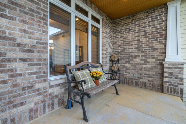 113 Oak Marsh Drive, Mankato, MN 56001