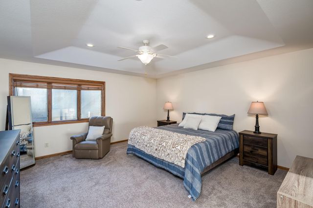 113 Oak Marsh Drive, Mankato, MN 56001