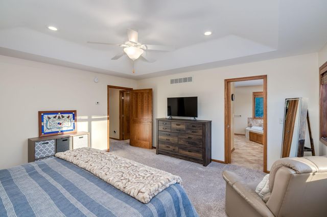 113 Oak Marsh Drive, Mankato, MN 56001