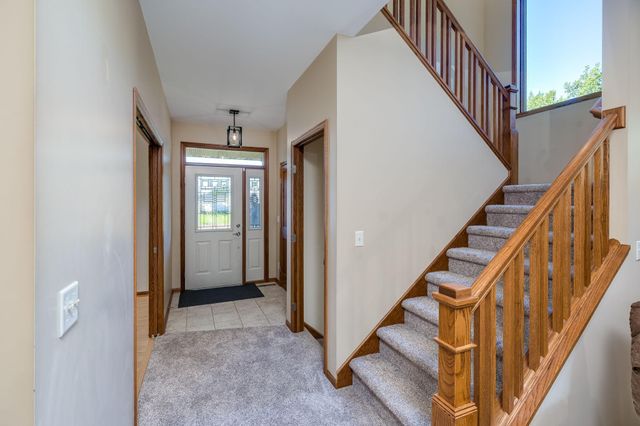 113 Oak Marsh Drive, Mankato, MN 56001