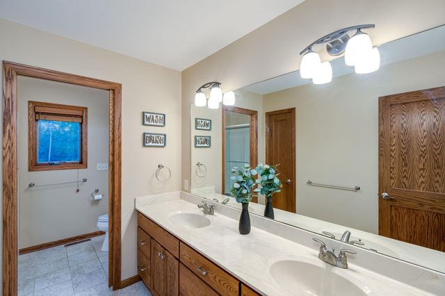 113 Oak Marsh Drive, Mankato, MN 56001