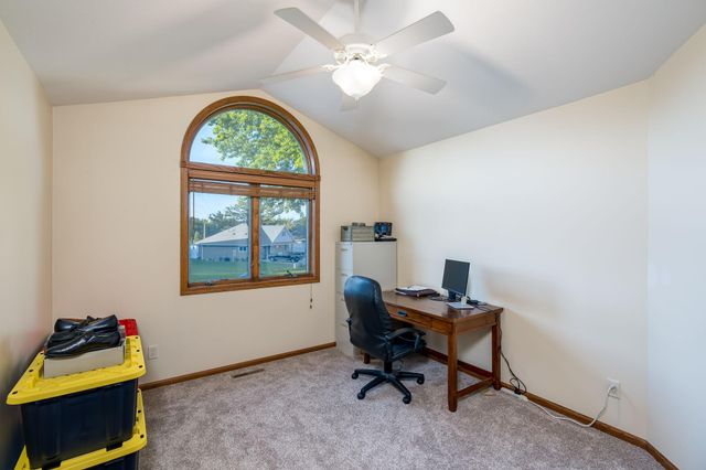 113 Oak Marsh Drive, Mankato, MN 56001