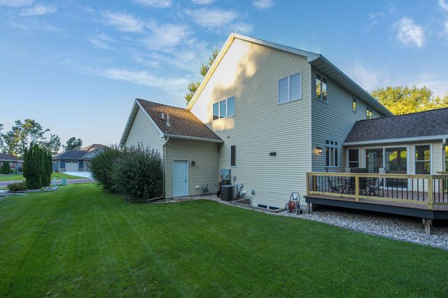 113 Oak Marsh Drive, Mankato, MN 56001