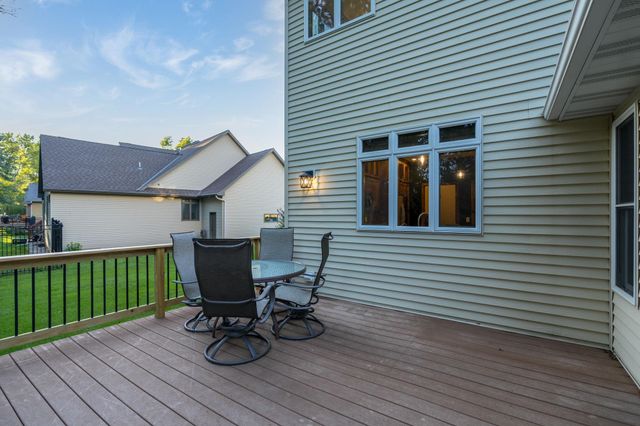 113 Oak Marsh Drive, Mankato, MN 56001