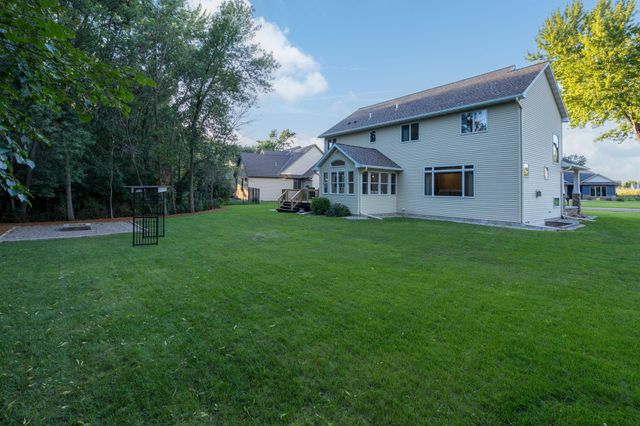 113 Oak Marsh Drive, Mankato, MN 56001