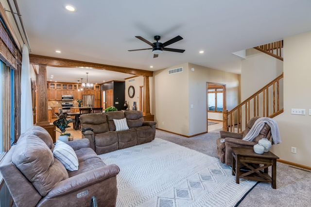 113 Oak Marsh Drive, Mankato, MN 56001