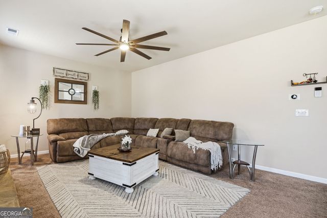 1112 Deadwood Trail, Loganville, GA 30052