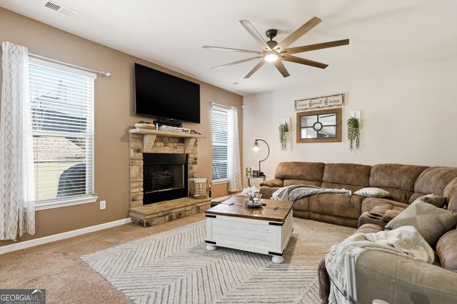 1112 Deadwood Trail, Loganville, GA 30052