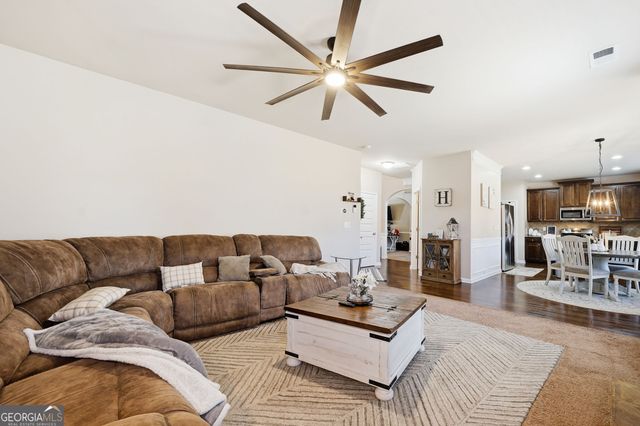 1112 Deadwood Trail, Loganville, GA 30052