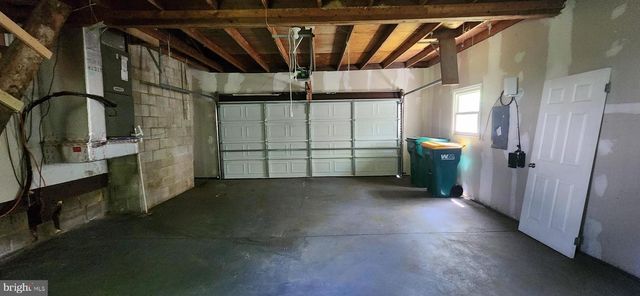 2493 FIDDLERS ELBOW RD, Hummelstown, PA 17036