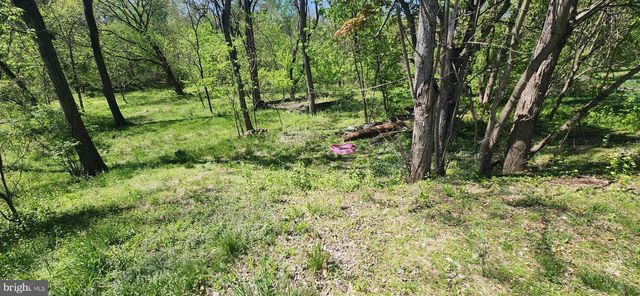 2493 FIDDLERS ELBOW RD, Hummelstown, PA 17036