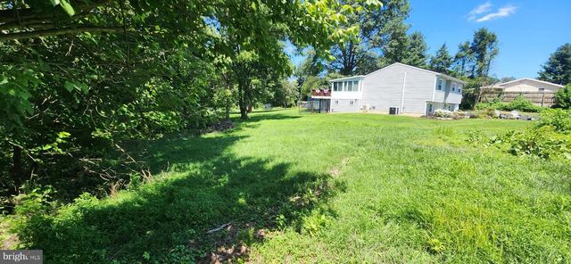 2493 FIDDLERS ELBOW RD, Hummelstown, PA 17036