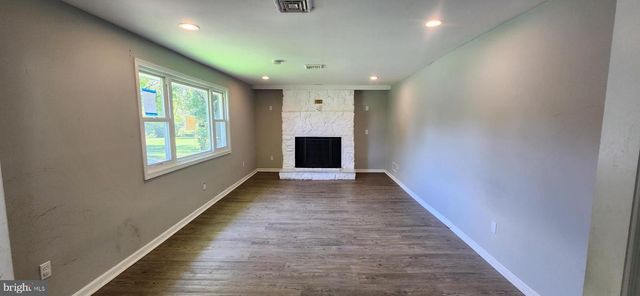 2493 FIDDLERS ELBOW RD, Hummelstown, PA 17036