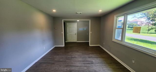2493 FIDDLERS ELBOW RD, Hummelstown, PA 17036