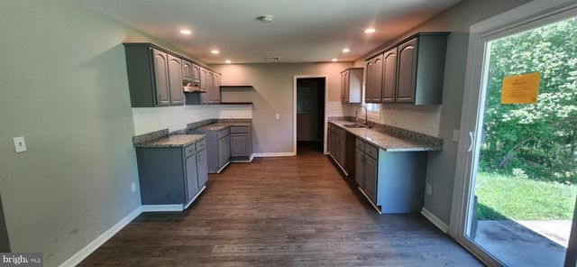 2493 FIDDLERS ELBOW RD, Hummelstown, PA 17036