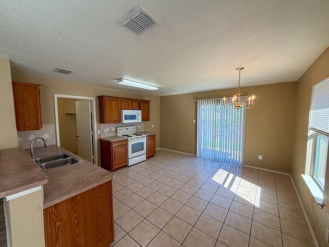 2111 Southridge Lane, Sherman, TX 75092