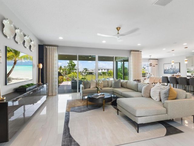 1345 Harvester Crossing, Loxahatchee, FL 33470