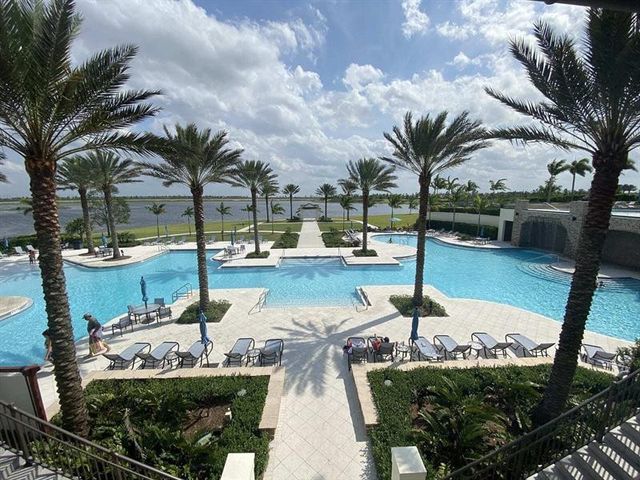 1345 Harvester Crossing, Loxahatchee, FL 33470