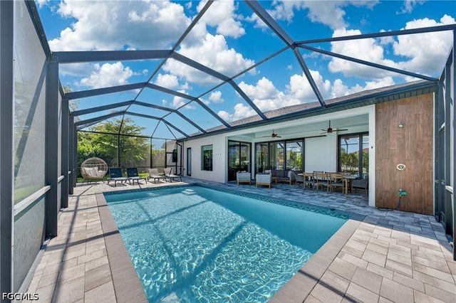 1903 SW 31st TER, Cape Coral, FL 33914