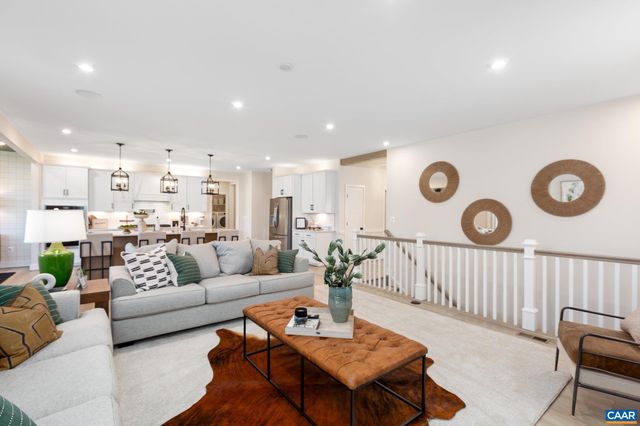 158A LOOKOVER TER, Stuarts Draft, VA 24477