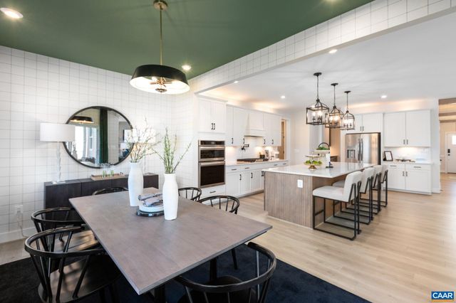 158A LOOKOVER TER, Stuarts Draft, VA 24477